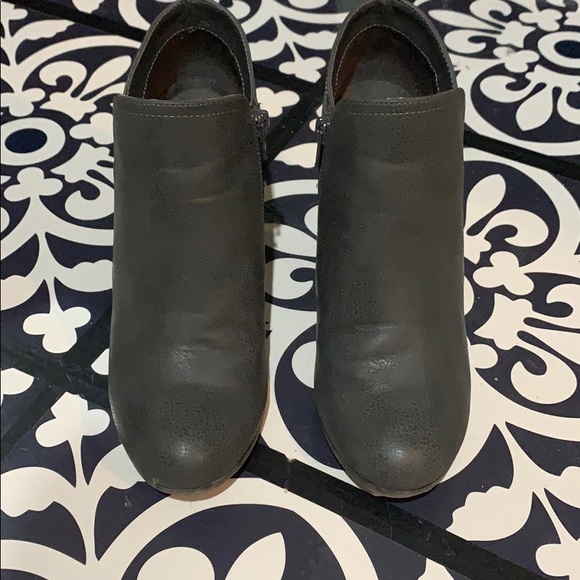 Gray ankle boots - Picture 2 of 4